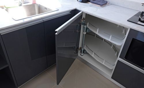 15 Blind Corner Kitchen Cabinet Ideas, Small Corner Cabinets For Kitchen