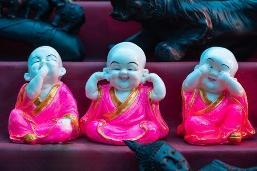 15 Feng Shui Laughing Buddha Placements