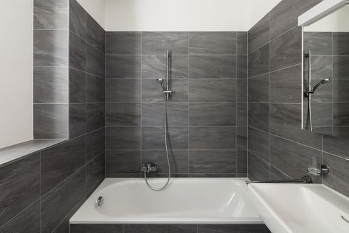 15 Wall Cladding Tiles For Your Bathroom, Bathroom With Grey Floor Tiles And White Walls