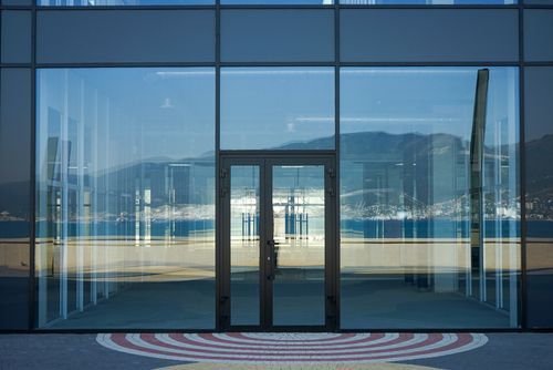 15 Aluminium Door Design Ideas for a Commercial Space