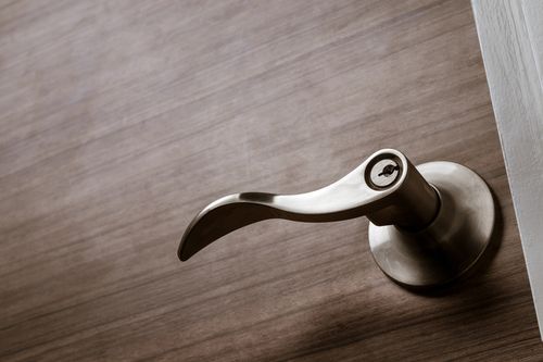 15 Door Handle Design Ideas for a Chic and Urban Look