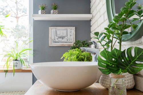 15 Best 𝐁𝐚𝐭𝐡𝐫𝐨𝐨𝐦 𝐏𝐥𝐚𝐧𝐭 𝐈𝐝𝐞𝐚𝐬 To Refresh The Air