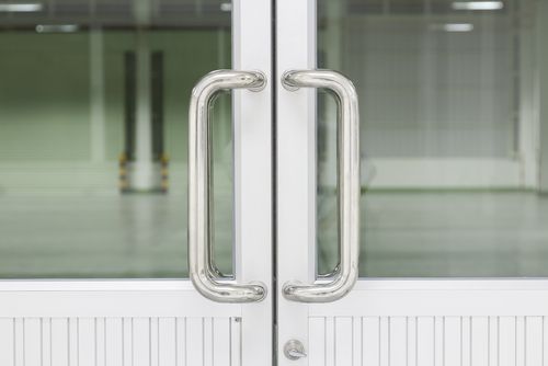 15 Aluminium Door Handle Designs - Simple but Suave