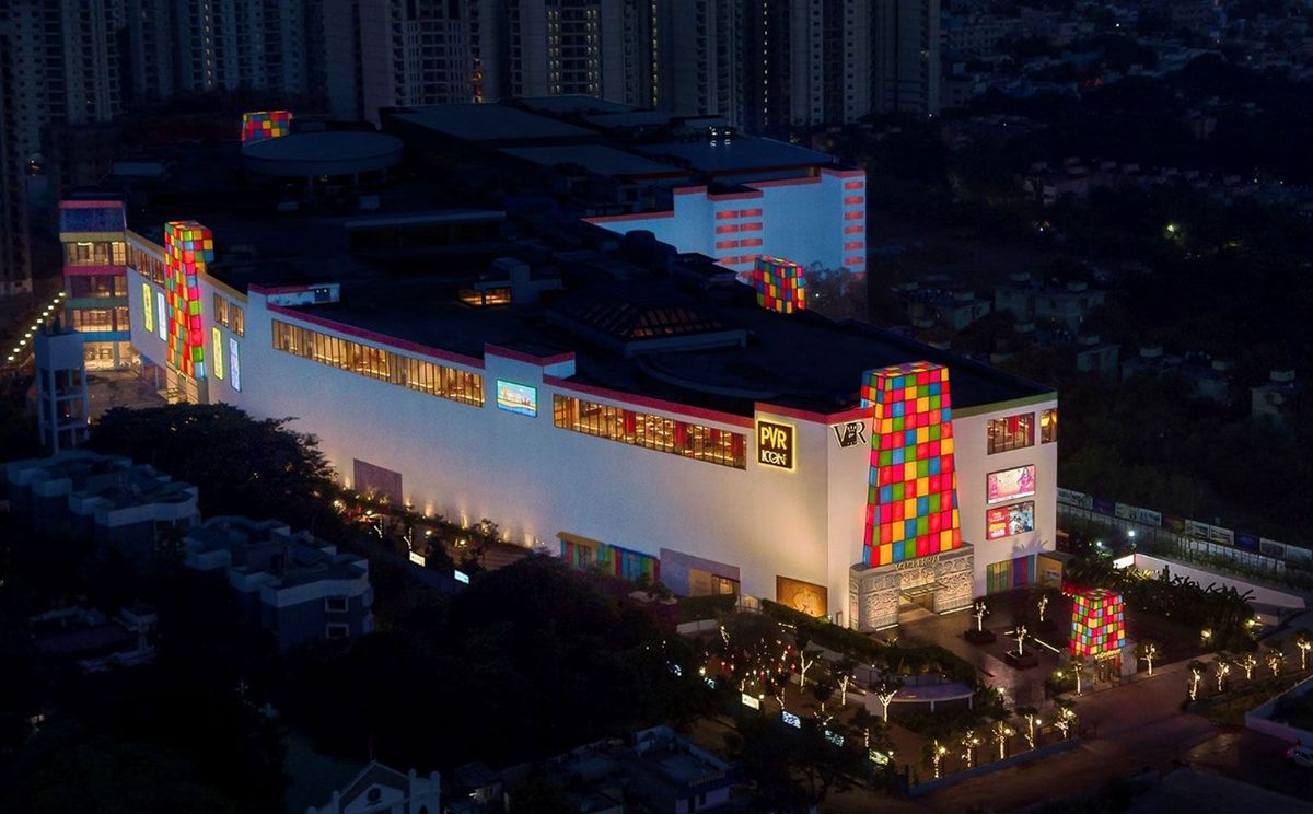 VR Mall Shopping & Entertainment Destination