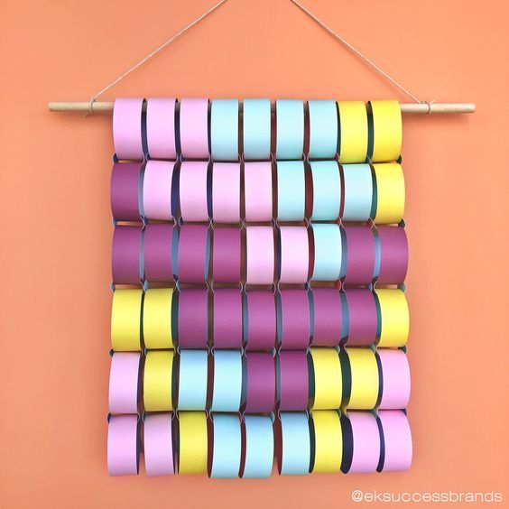 How to Make a Paper Chain Wall Hanging