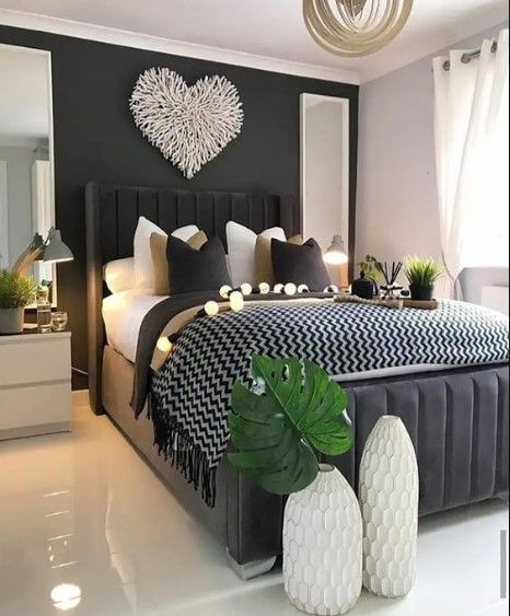 Monochrome-Simple-Bedroom-Interior-Design