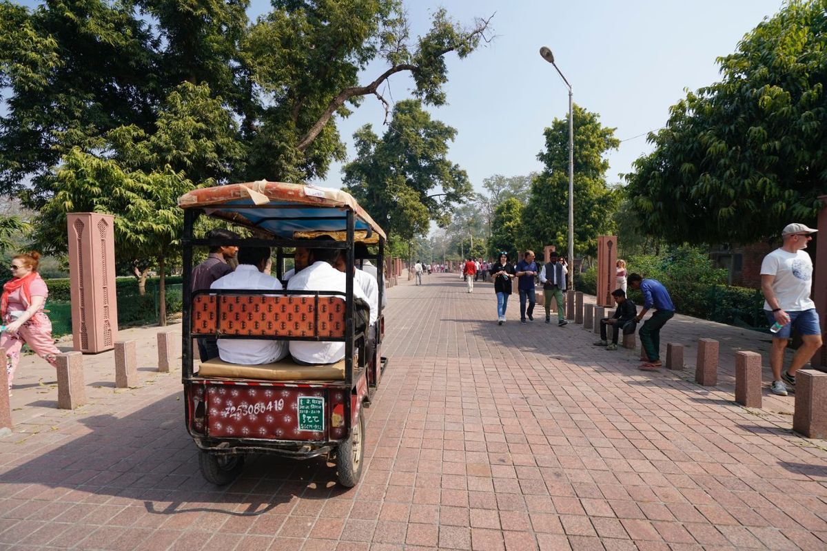 Tajganj Agra - Affordable & Well-connected Locality near Taj Mahal