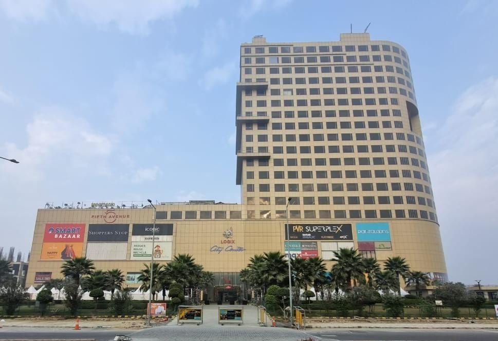 Logix City Centre Mall Noida Preferred Shopping Centre of Delhi NCR