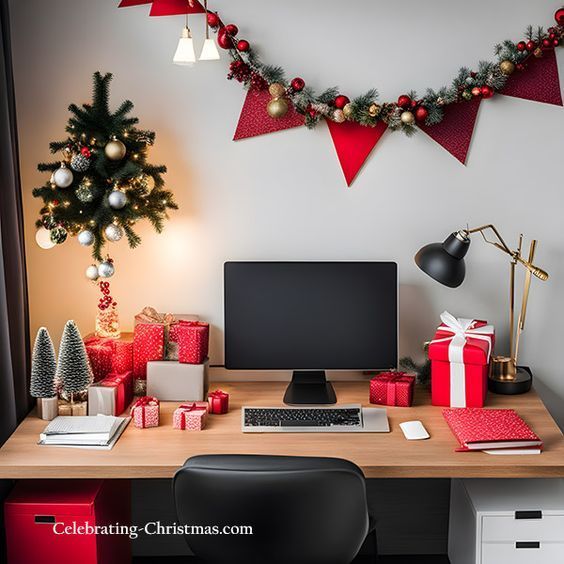 Christmas Decoration Ideas For Office Desk
