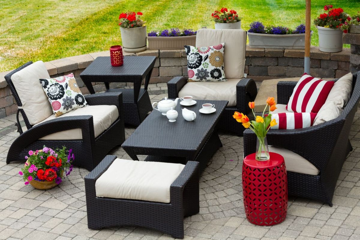 10 Patio Furniture Ideas for Contemporary Outdoor Living