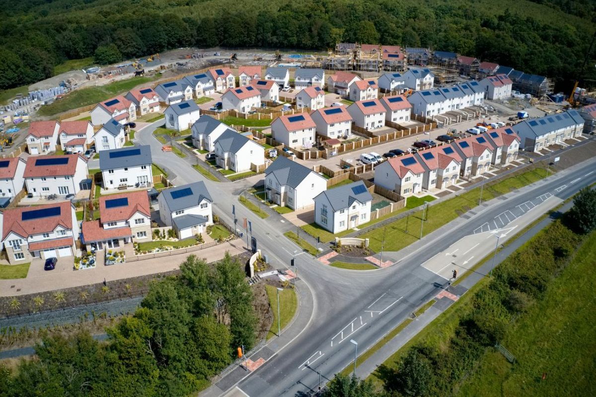 Maharashtra Govt. Announces Housing Scheme Named After PM Modi