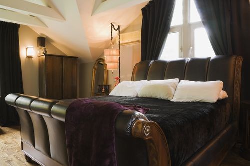 Wooden Sleigh bedroom double bed design