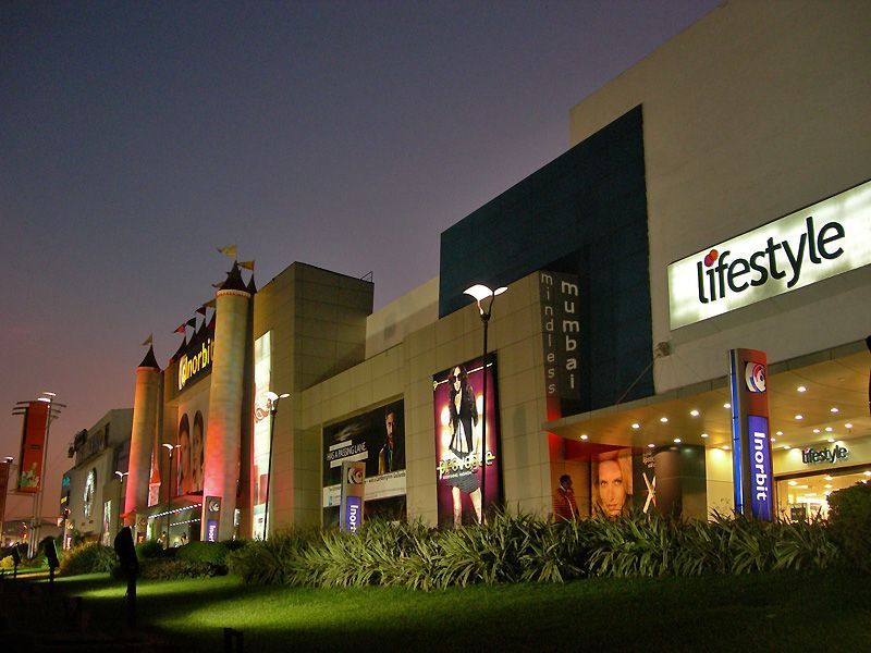 Top 11 Best Malls in Mumbai For Shopping, Dining & Entertainment