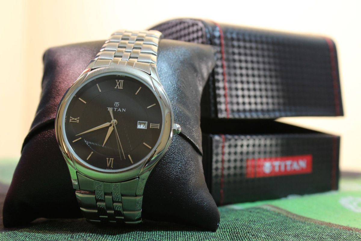 TATA CLiQ Luxury © | Analog watch, Michael kors emery, Elegant watches-daiichi.edu.vn