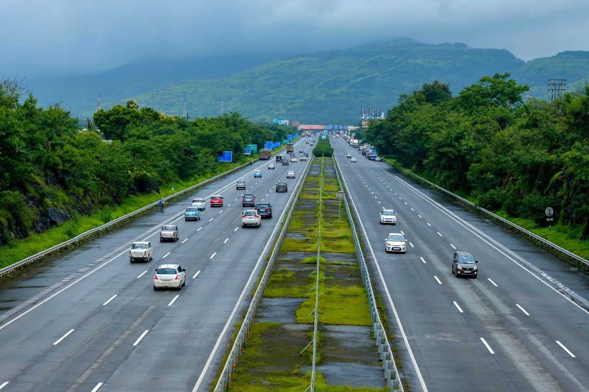 MSRDC plans to lease 450 hectares of land along Pune-Mumbai Expressway ...