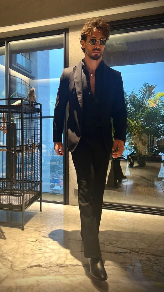 Inside the house of Ganapath star Tiger Shroff