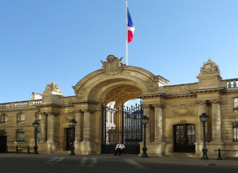 French President Emmanuel Macron House Lys E Palace Of Chief Guest   Elysee Palace Gate 0 1200 