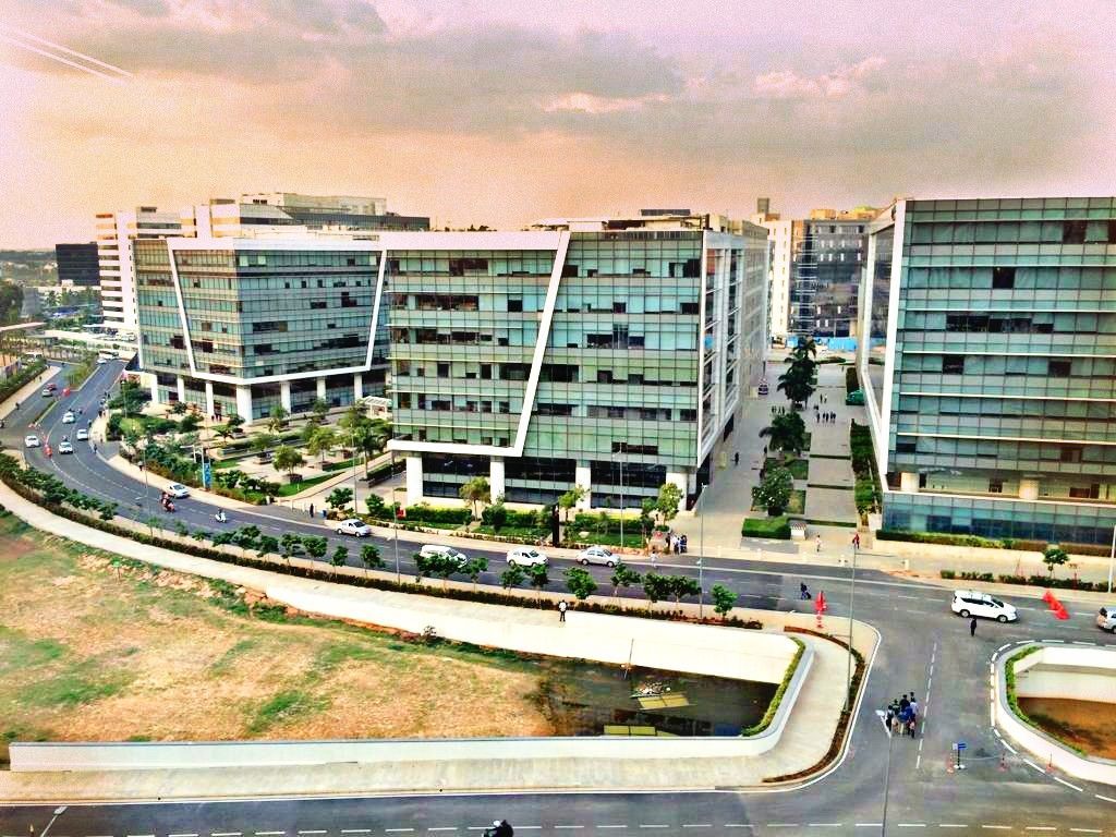 Tech Park Near Airport Bangalore www.magicbricks.com
