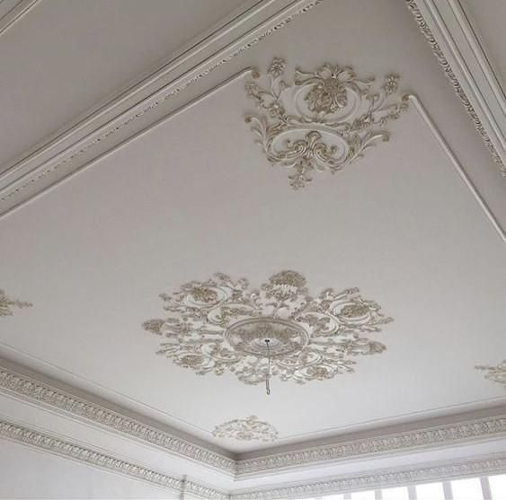 Ornamental ceiling bedroom design