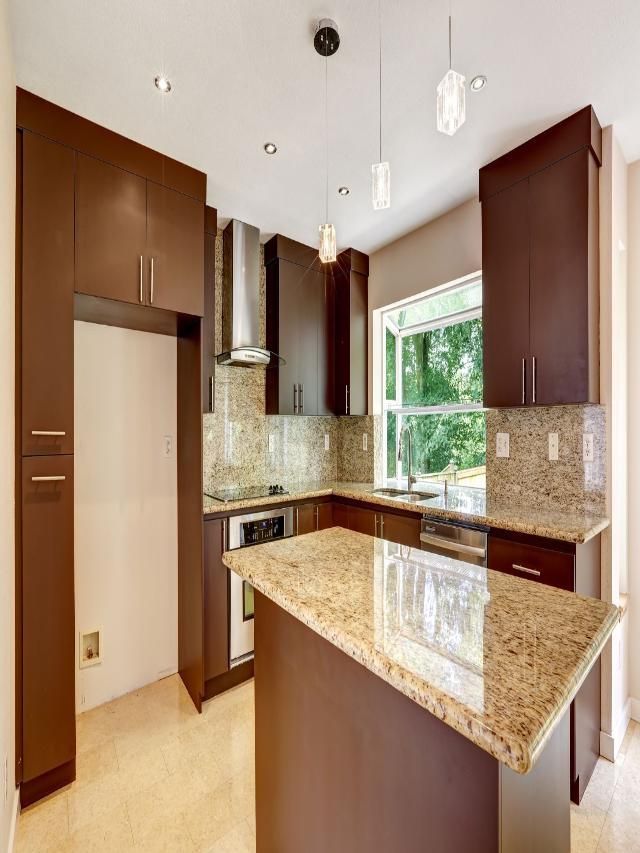 10 Colour Combinations with Brown Cabinets in Your Kitchen