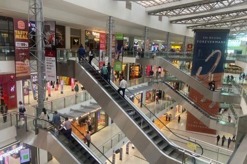 Oberoi Mall Goregaon Mumbai - A Shoppers Paradise