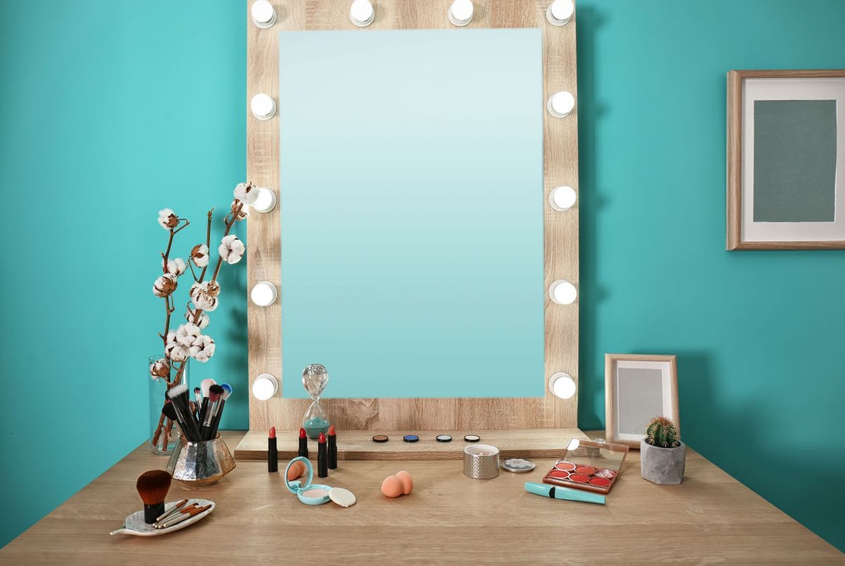 Top dressing table mirror ideas for modern homes