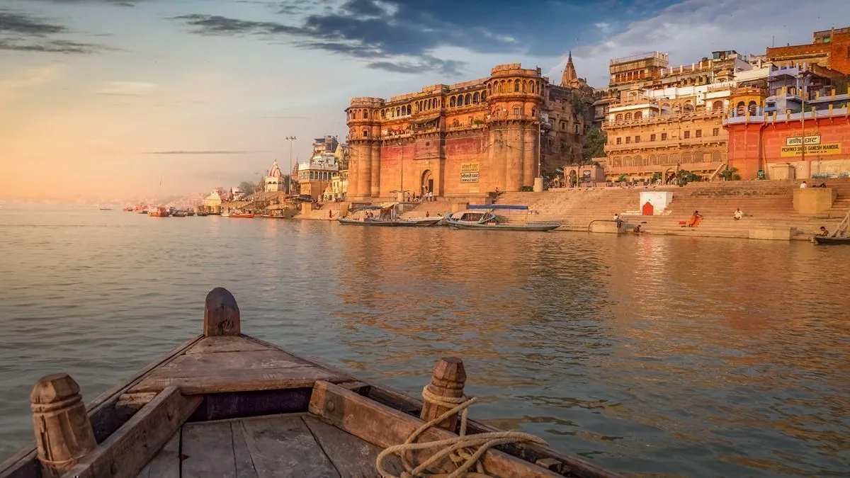 वाराणसी में जाने से पहले जानिए इन प्रमुख स्थानों के बारे में