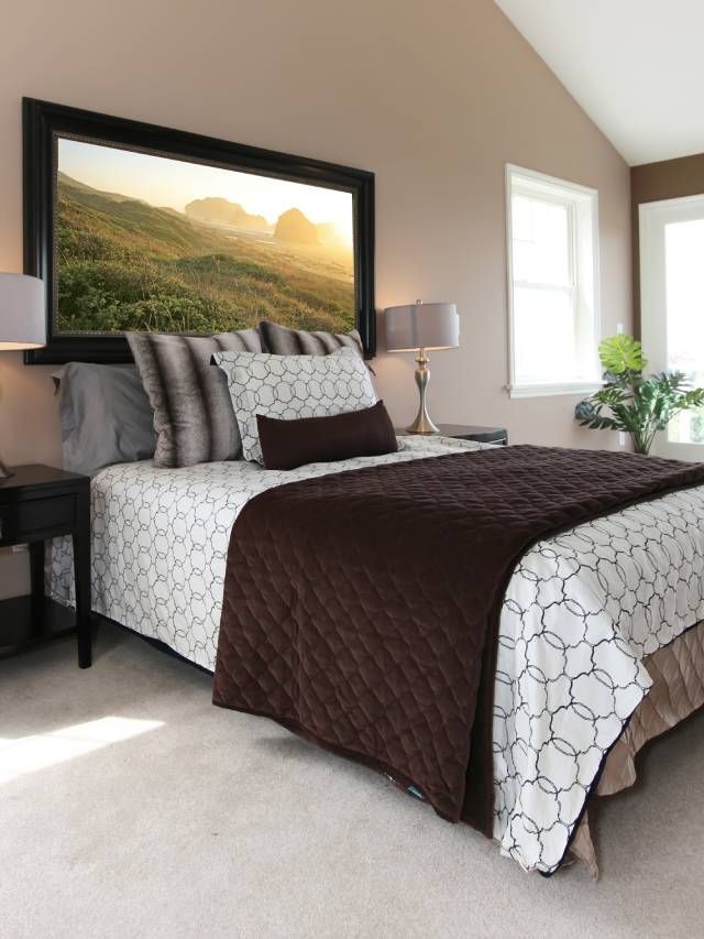 Bedsheet Colours as Per Vastu With Useful Bedsheet Vastu Tips