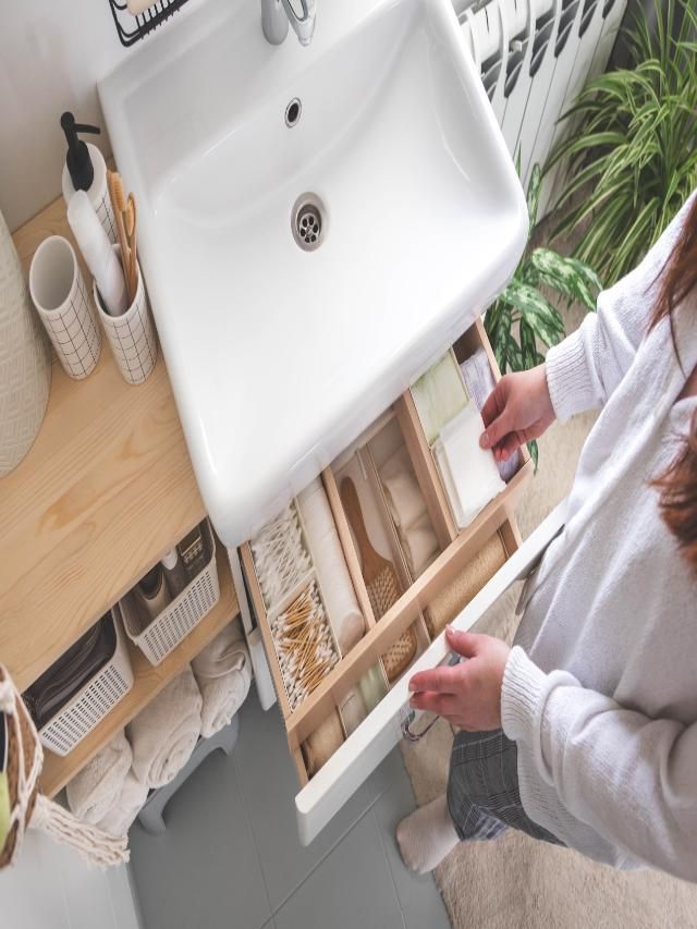Create more storage space with 7 Bathroom Organizer Ideas