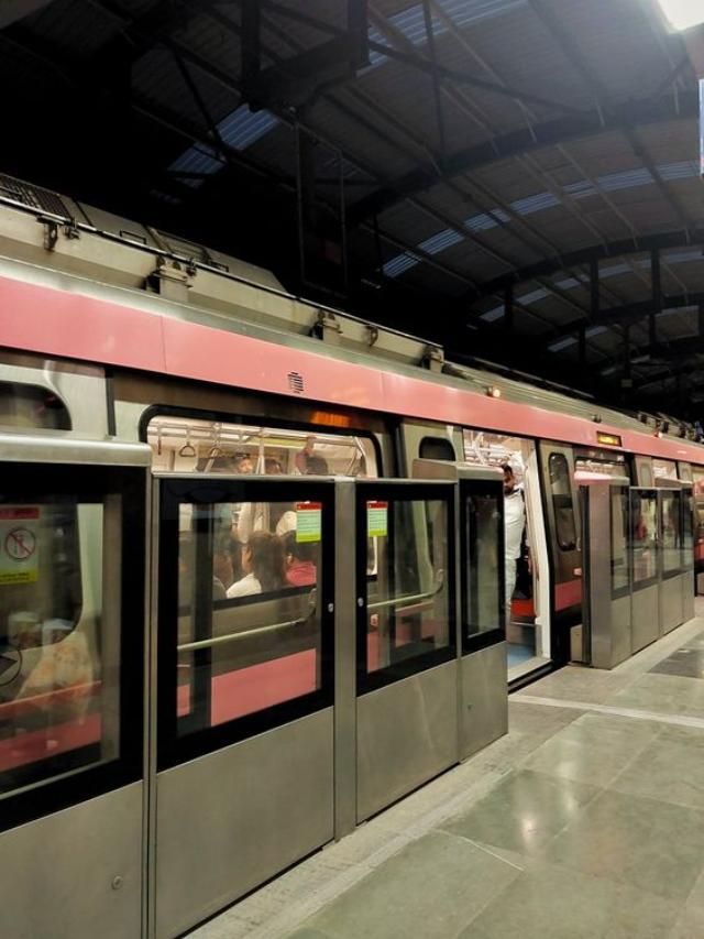 5 Interesting Facts About Delhi Metro Pink Line