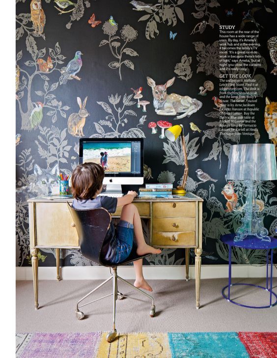 5 Study Wallpaper Designs To Create A Positive Environment