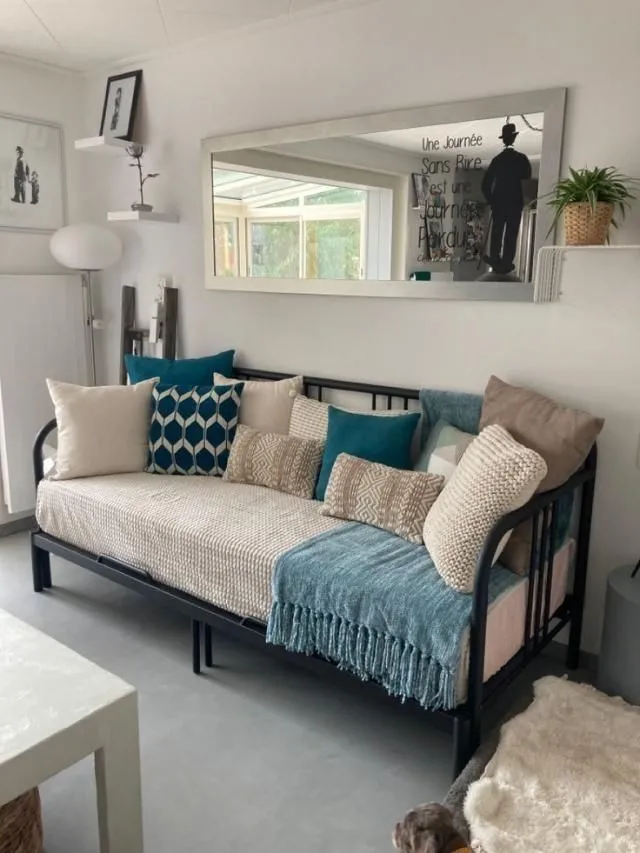 5 Stylish and Creative Daybed Ideas for Small Spaces