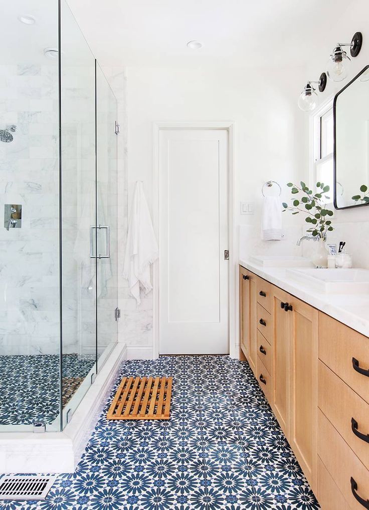10 Design Ideas for Highlighter Tiles in Bathroom with Images