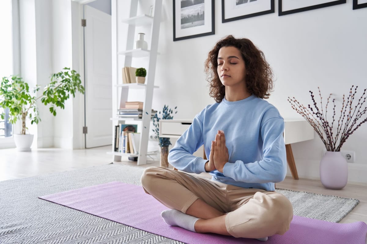 12 Inspiring Yoga Room Decor Ideas for Your Home Yoga Space