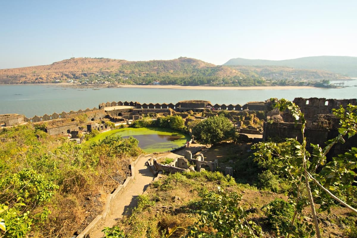 Top Places to Invest in Maharashtra for a Second Home