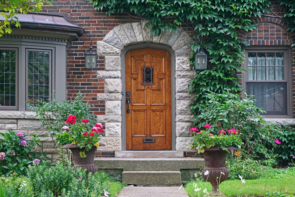 🆚What is the difference between door and doorstep ? door vs doorstep  ?