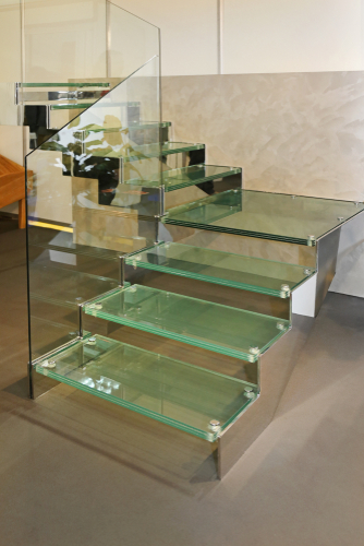 invisible-steps-space-stairs-design