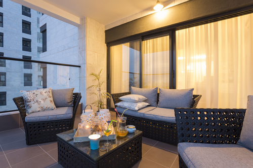 have-a palace-like-balcony-for-your-bungalow