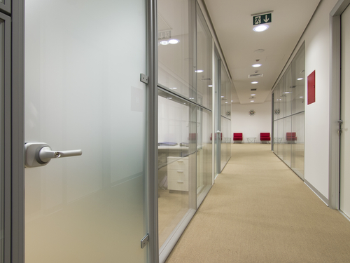 15 Aluminium Door Design Ideas for a Commercial Space