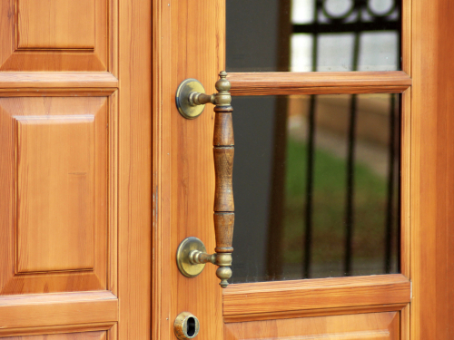 15 Door Handle Design Ideas for a Chic and Urban Look