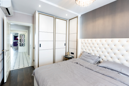 ceiling-to-floor-almirah