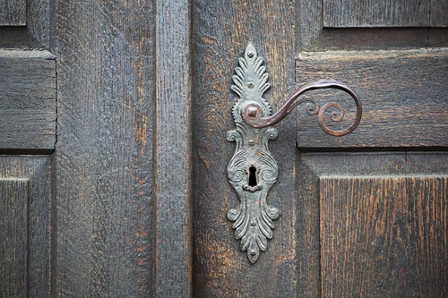 Wooden Door Knobs  Traditional Door Knob Designs