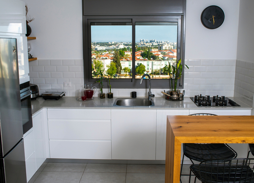 Simple Kitchen Ventilation For Small Kitchens 