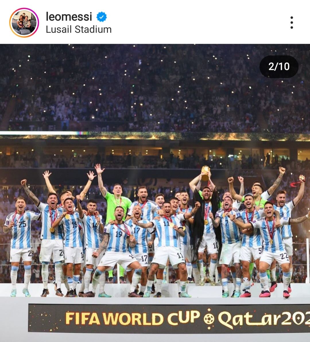 Lionel Messi and Teaм Argentina Lifts the FIFA World Cup 2022 Trophy