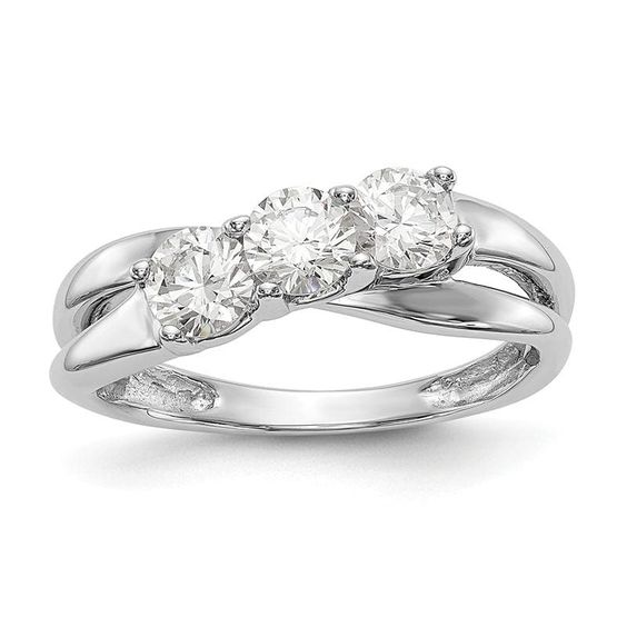 A three stone diamond ring design also perfect for feng shui rings.