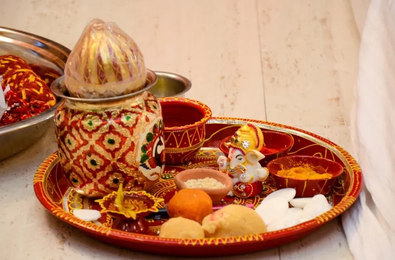 Varalakshmi pooja vidhi - commonly observed in Tamilnadu -
