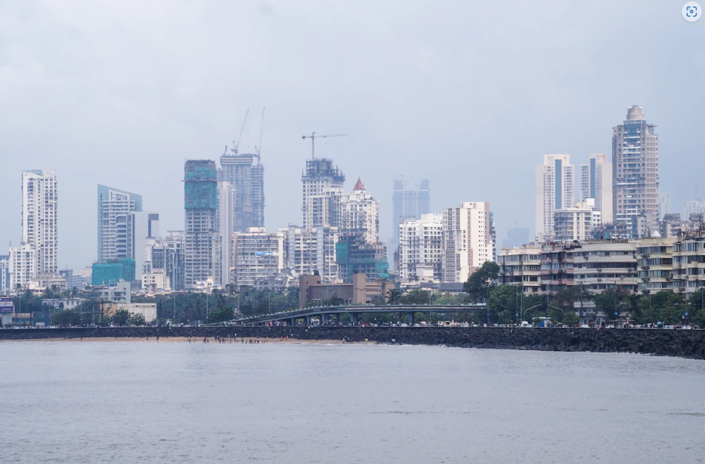 Marine Drive, Mumbai A Spectacular Promenade along the Arabian Sea