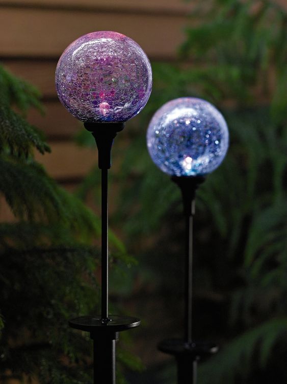 Garden Stakes Meaning, Types, Uses Decorative Garden Stakes