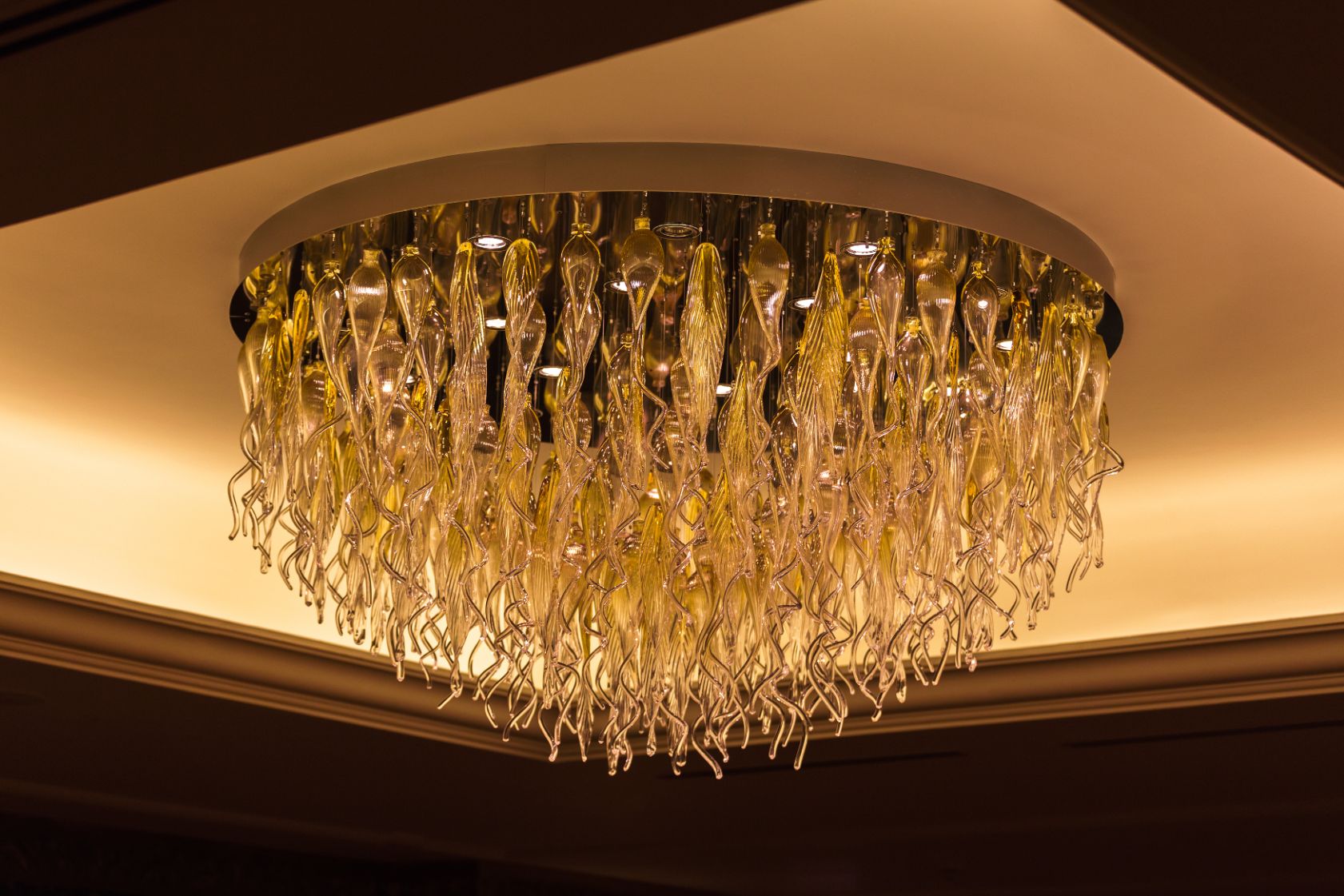 10 Latest Chandelier Designs for Living Room with Image Gallery