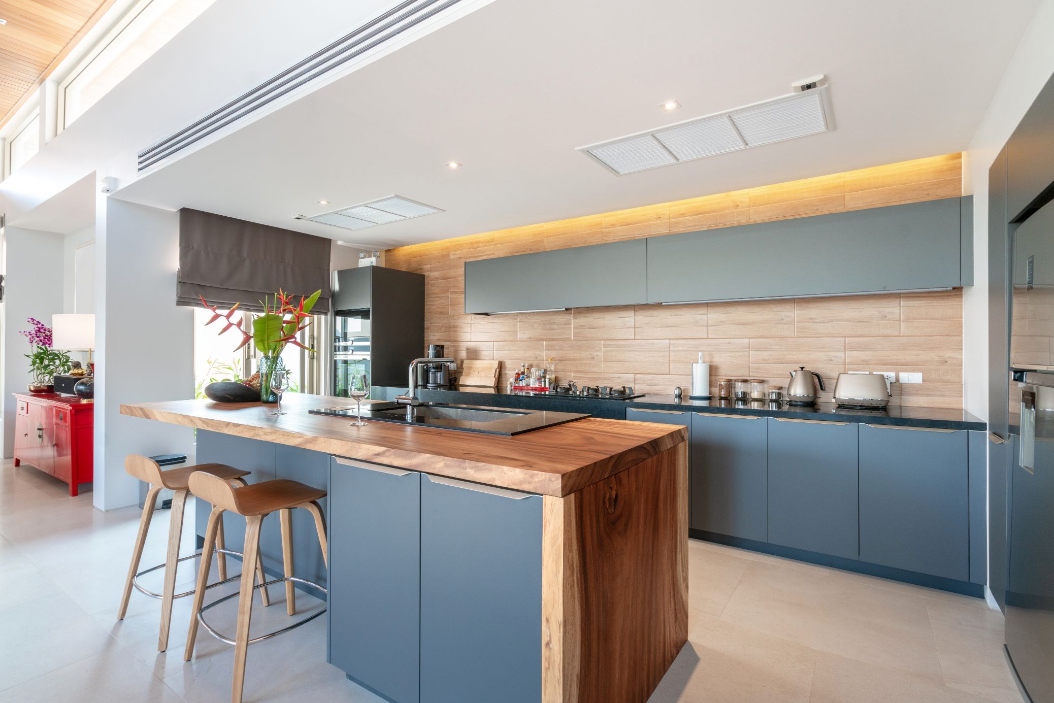 Grey and Beige Kitchen Laminate Color Combination